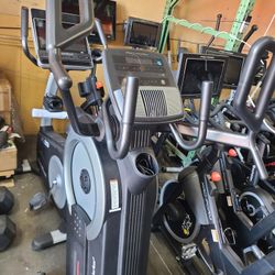 Proform Trainer HL Cross trainer Elliptical machine - HIIT Trainer- 300$