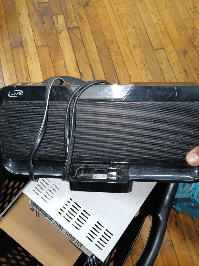 Ilive Ipod Sound System And Charger