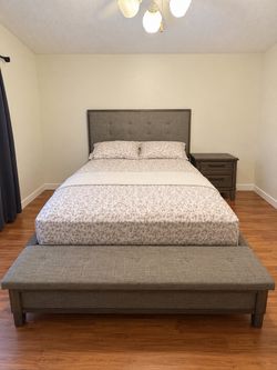 Bedroom set
