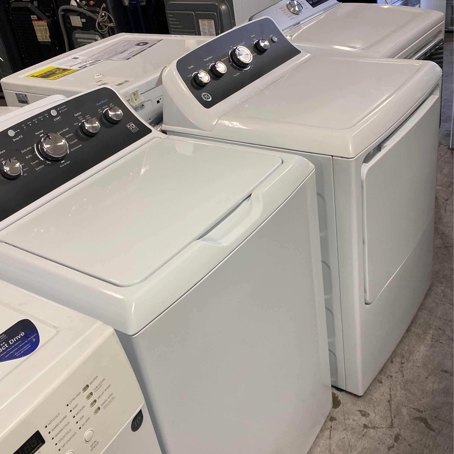 Washer And Dryer Set