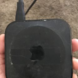 Apply TV Box With Remote To Stream From An IOS Device