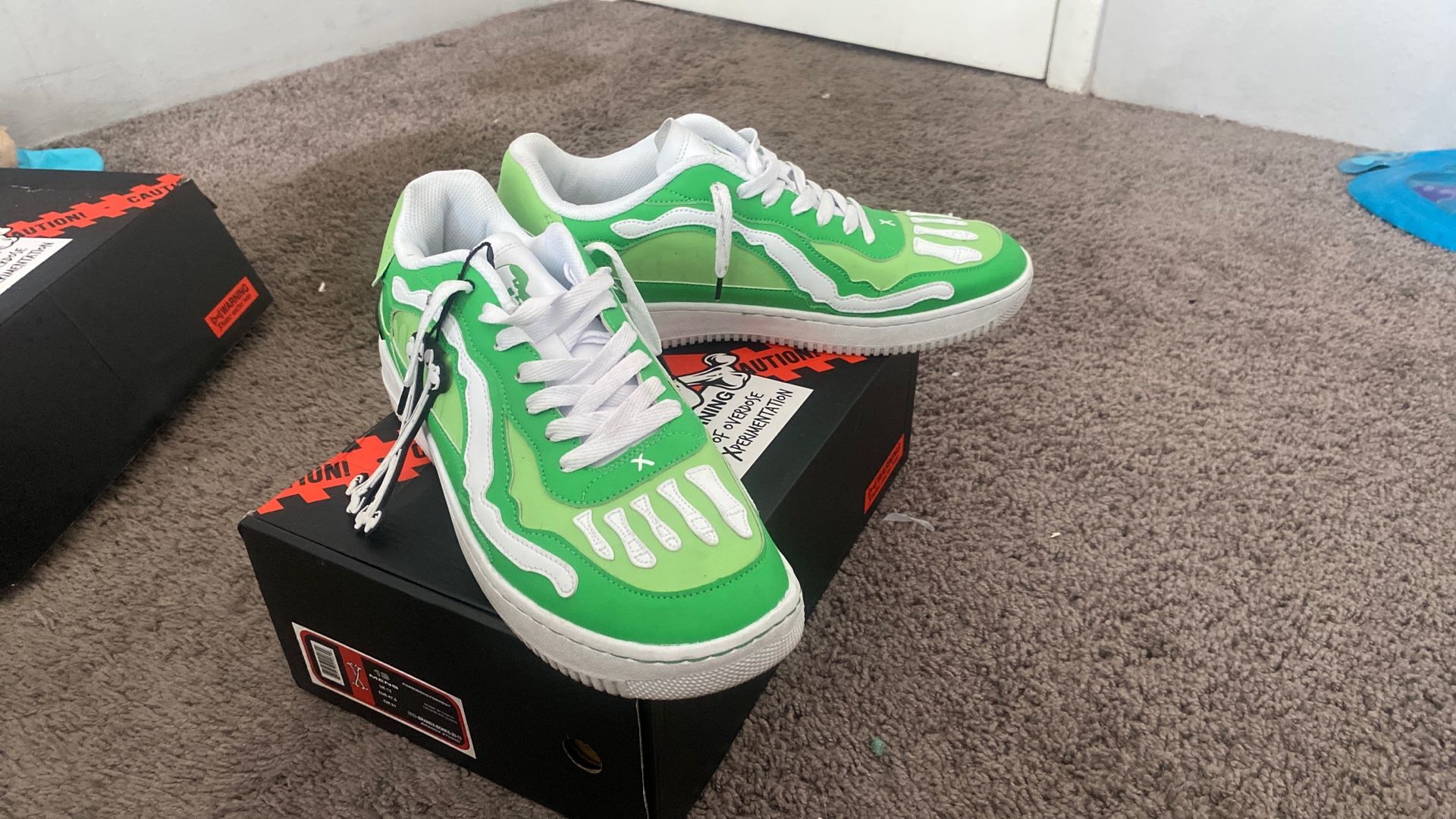 Mens Size 14 Sneaker (brand; All Star)