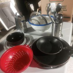 Bundle Of Houseware Items
