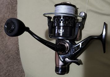 Apex Predator Spinning Reel for Sale in Phoenix, AZ - OfferUp