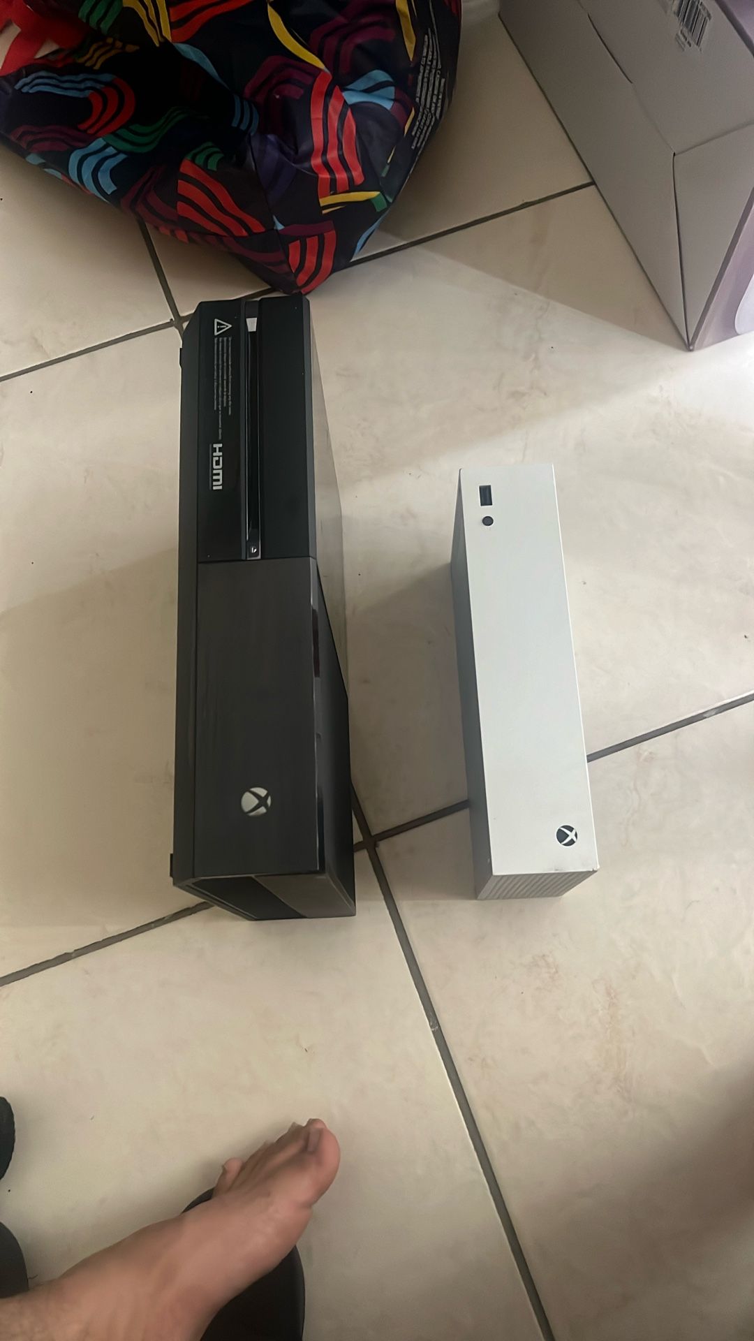 Xbox One 216 Gb And Xbox Box Series S