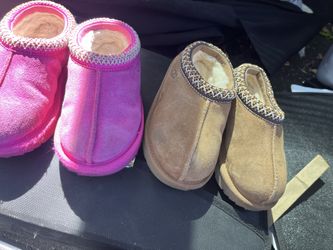 Toddler Size 9 Uggs