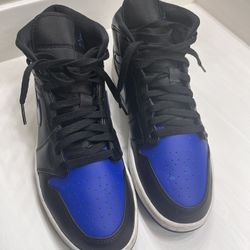 Jordan 1 Mid Royal 