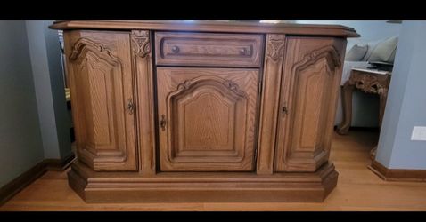 FREE solid wood pickup Elk Grove village