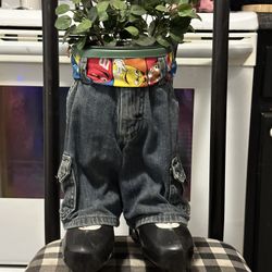 Ice Skating Plant Dude