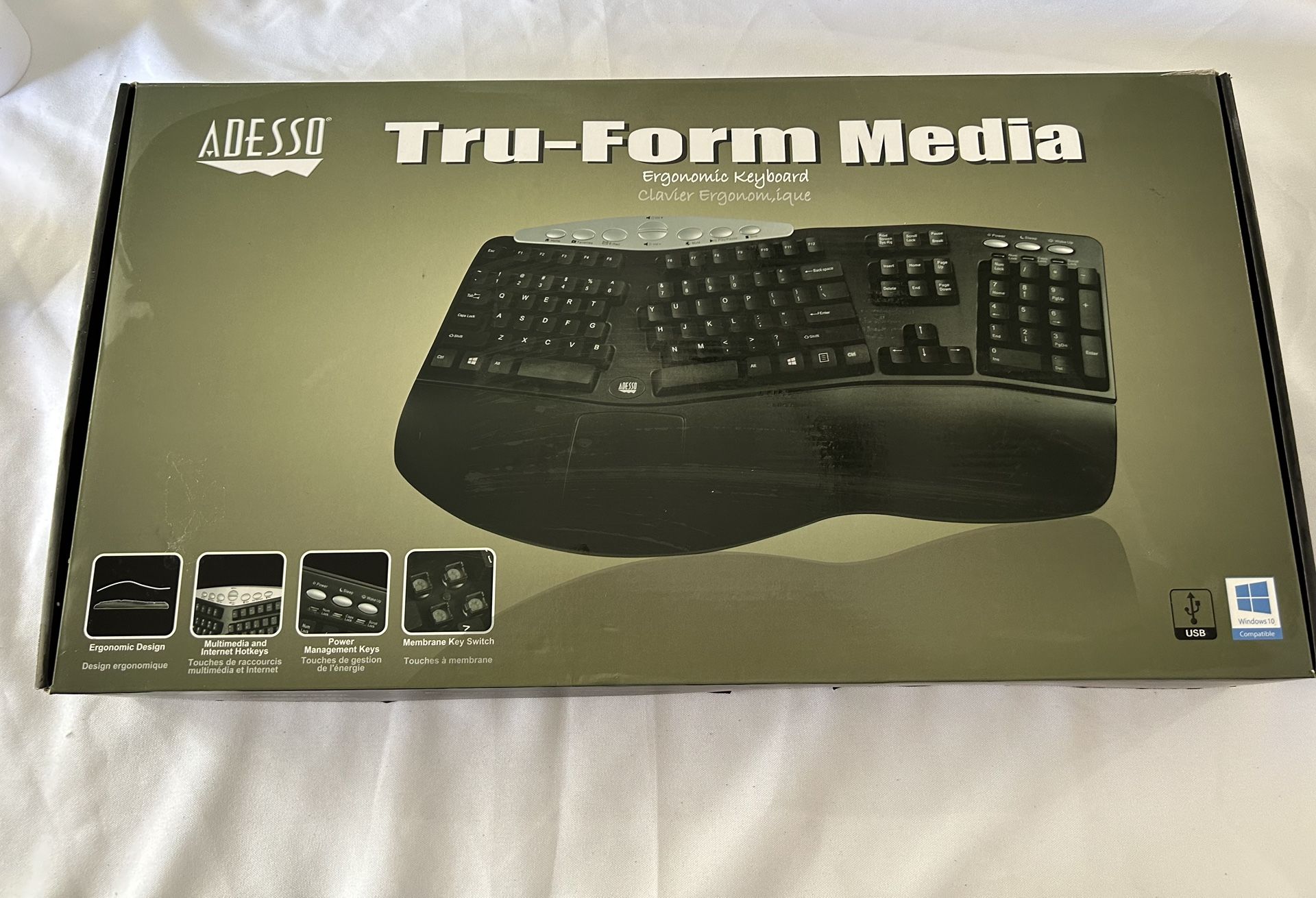 Adesso Tru-Form Contoured Ergonomic Keyboard PCK-208B New Open Box