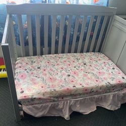 Grey Crib With Drawers