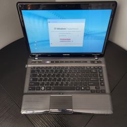 Toshiba And HP Laptop