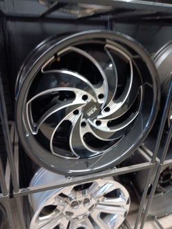 New set 22x9 xm rims 6 lug 6x139 6x5.5 on new tires 305 40 22