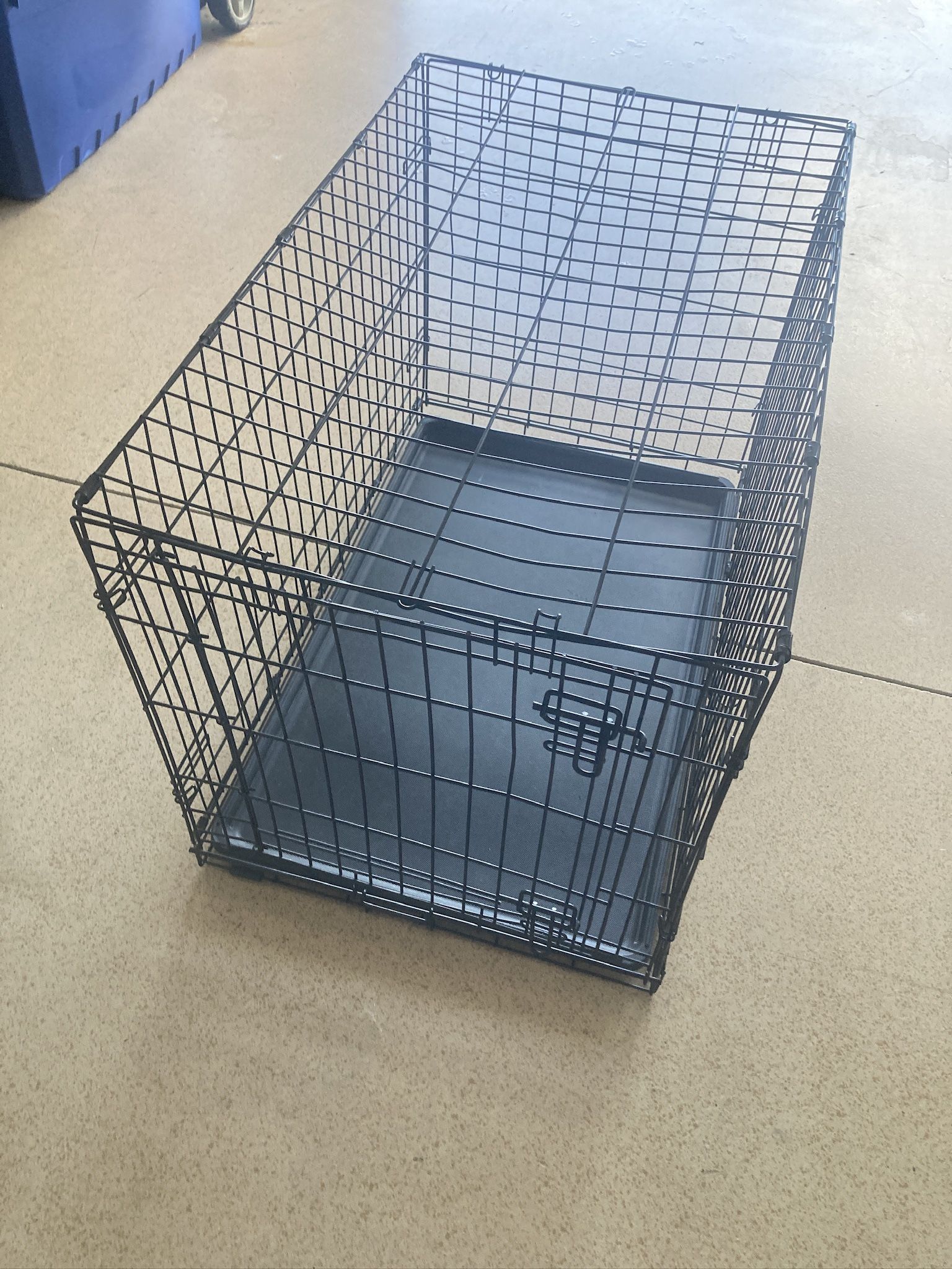 Std. 3’  Dog Cage With Plastic Bottom  Insert For Cushion