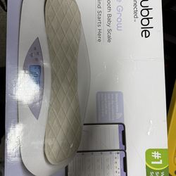 Hubble connected baby scale