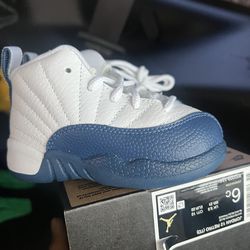 Jordan 12 French blue size 6c