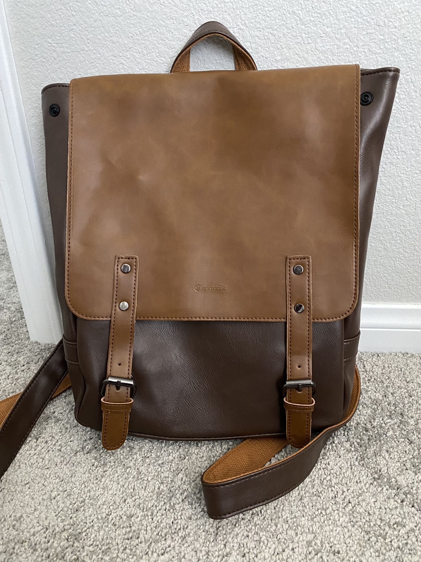 Leather Messenger Bag- Like New