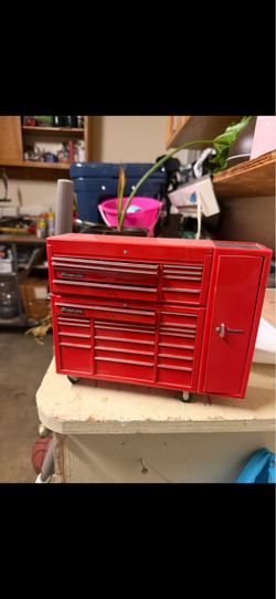 SNAP-ON Tools Mini Toy Model Wheeled Tool Box Chest collector