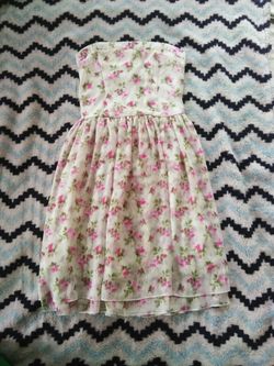 Girl size medium