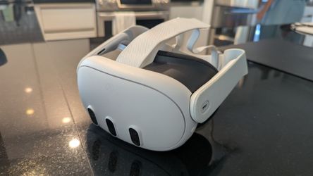 Meta Quest 3 VR Headset