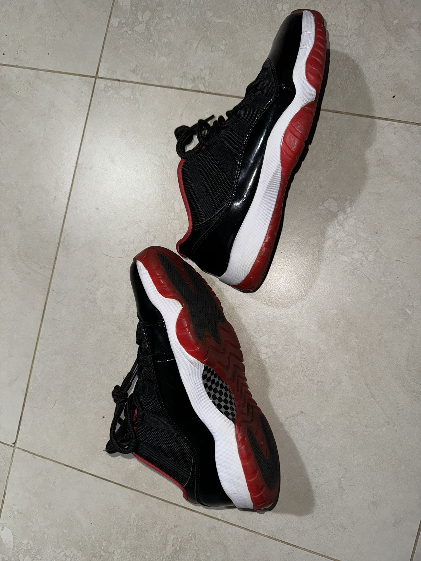 Jordan 11 retro low breds - joarbit.com
