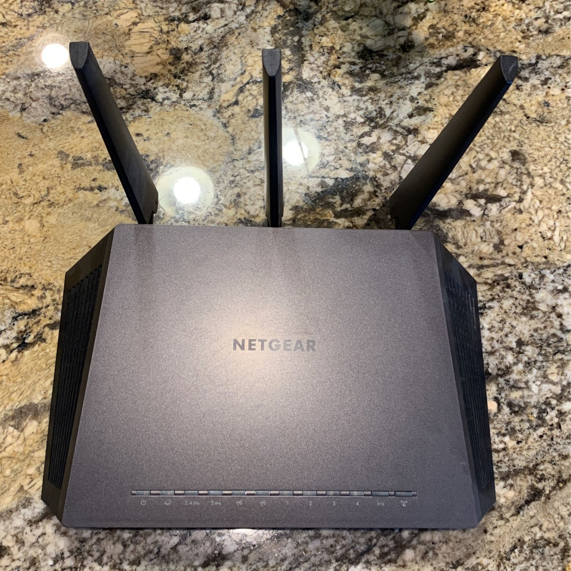 NETGEAR - Nighthawk AC2300 WiFi Router 2.3Gbps