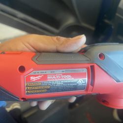 Milwaukee Multi Tool 