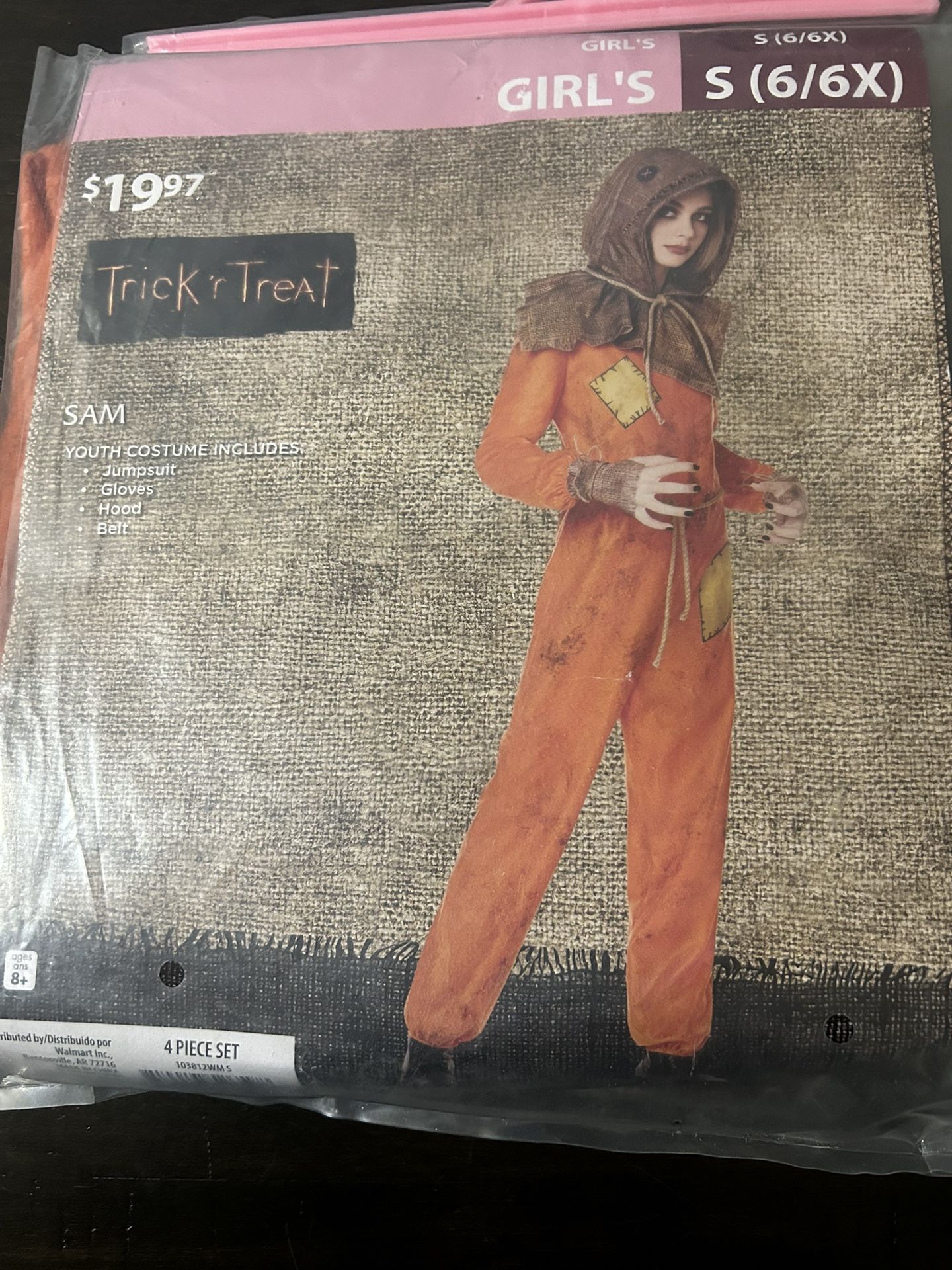 Costume