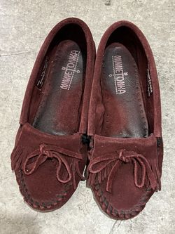 Minnetonka 5.5 wine color