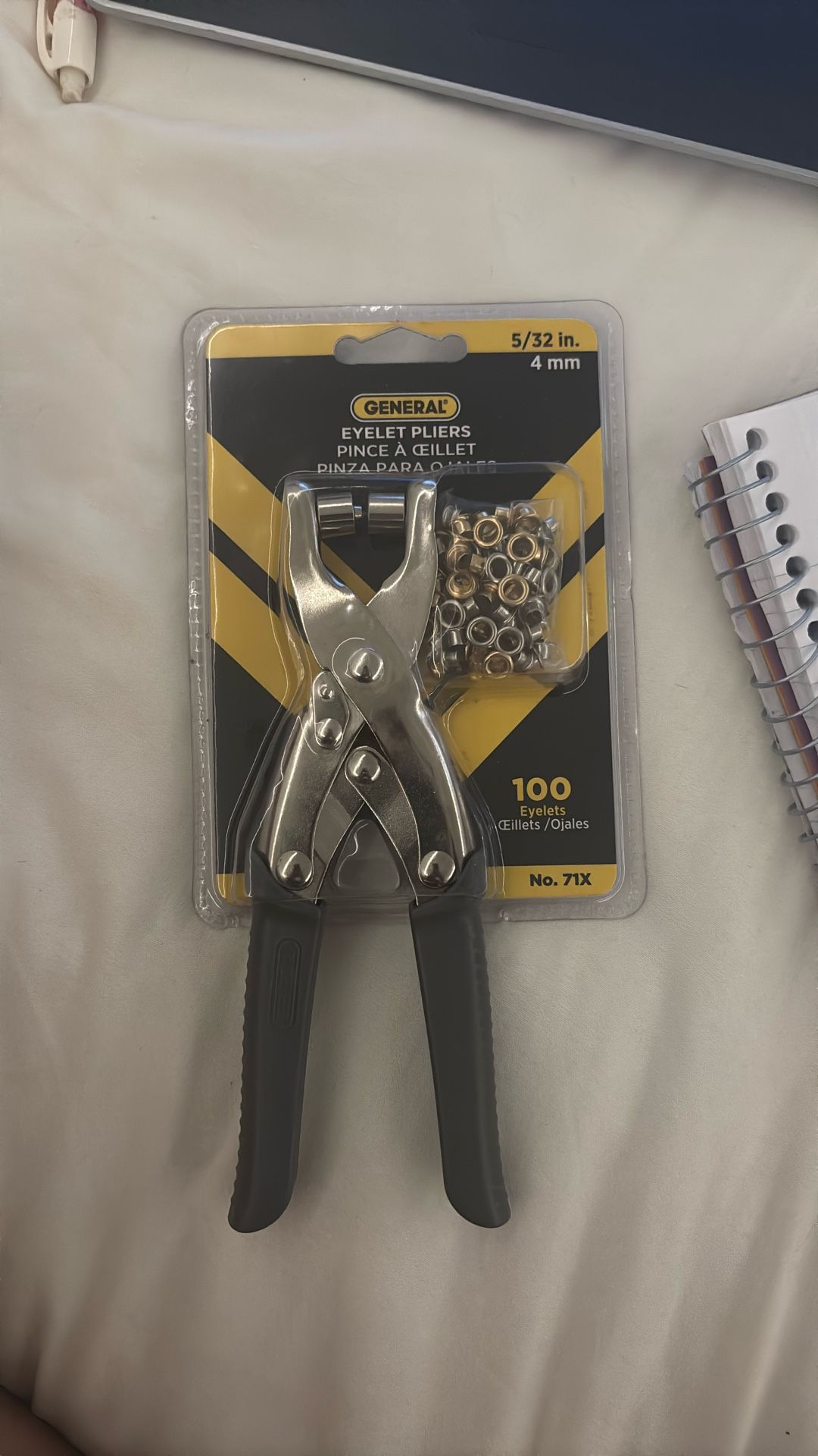 Eyelets Pliers
