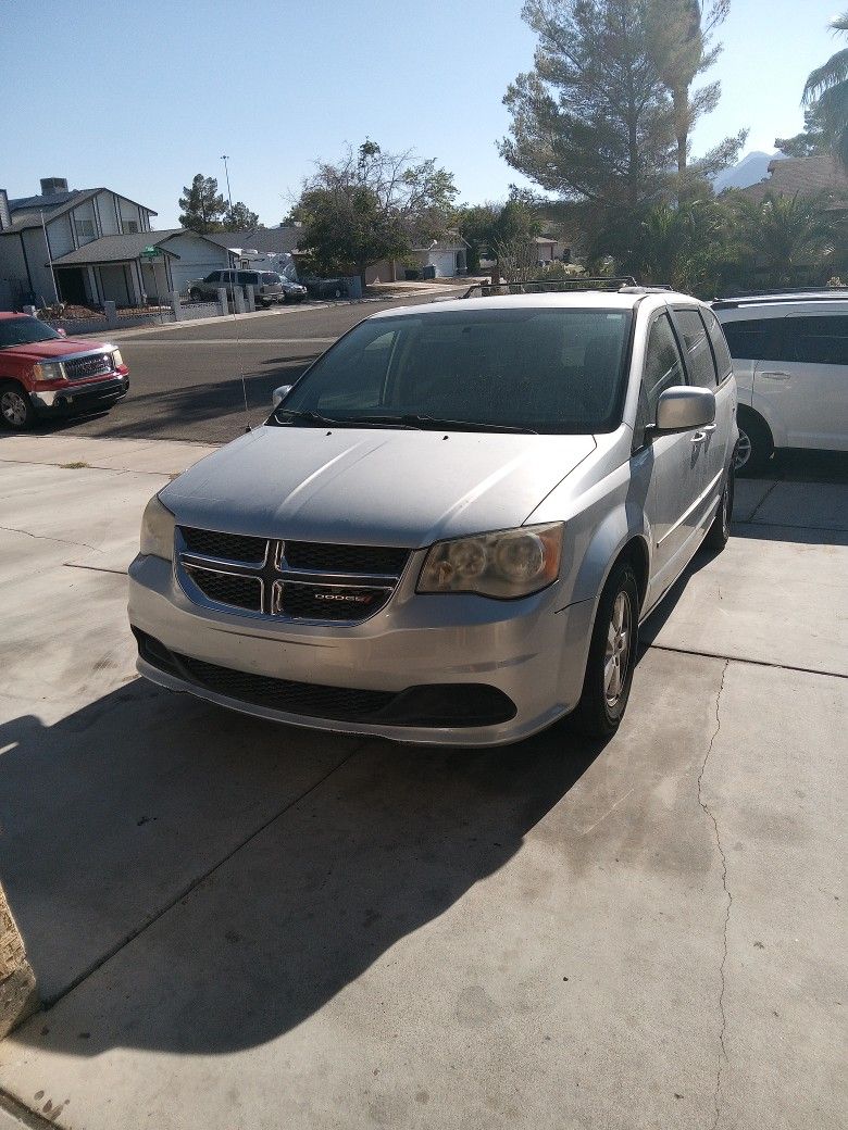 Dodge Caravan 2014
