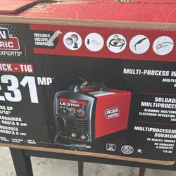 Lincoln Electric 140 Amp LE31MP Multi-Process Stick/MIG/TIG Welder with Magnum Pro 100L Gun, MIG and Flux-Cored Wire, Single Phase, 120V