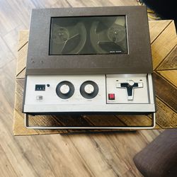 Reel to Reel Tape Recorder