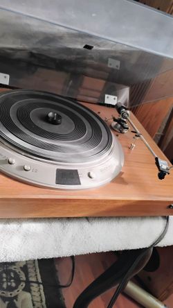 Vintage Denon 1250 direct drive turntable with Grace tonearm
