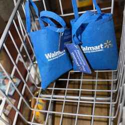 Mini Cart , 2 Mini Totes , Plus  Mini   150 Items, Mini Restaurant 