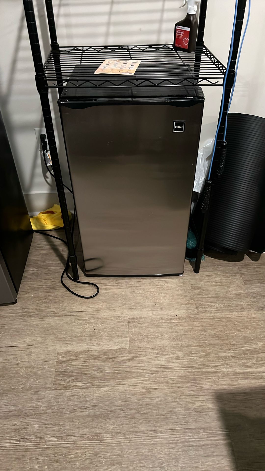 MINI FRIDGE NEED GONE