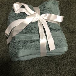 New Green Charisma Luxury Towels - 2 Hand Towels And 2 Washcloths
