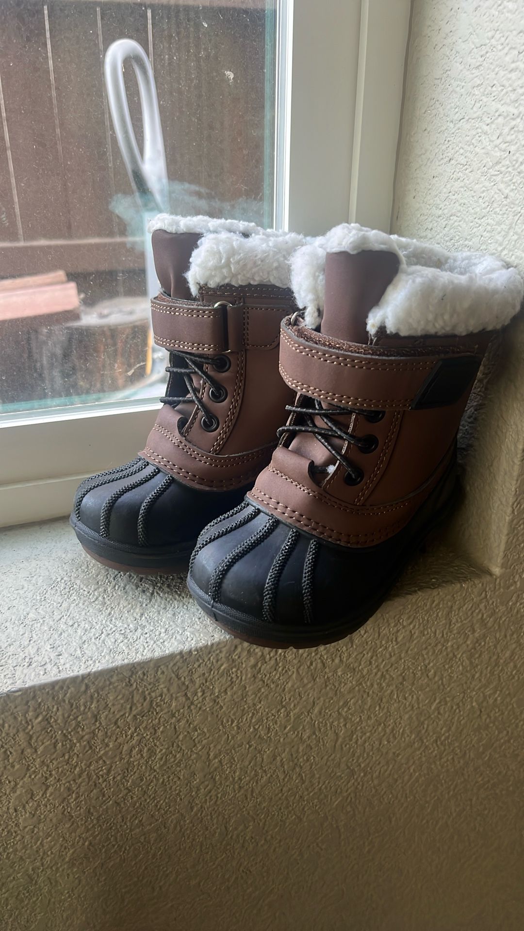 Snow Boots