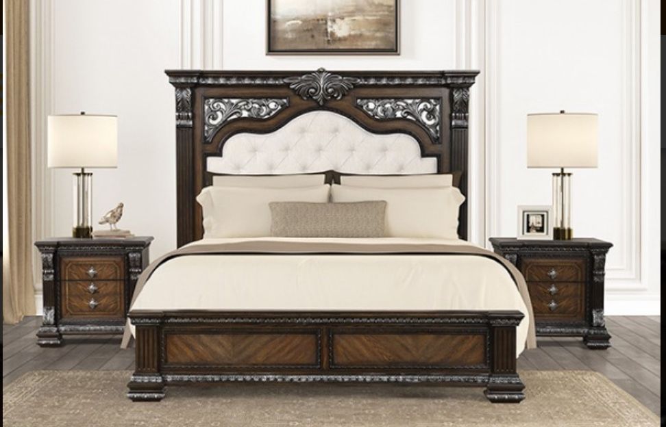 4pc Grand Bedroom Furniture Set - Queen Bed Dresser Mirror Nightstand 
