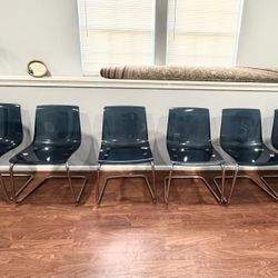 6 Stylish Chairs 