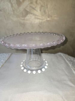 Take plate or pastry plate