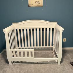 Delta Crib/toddler Bed