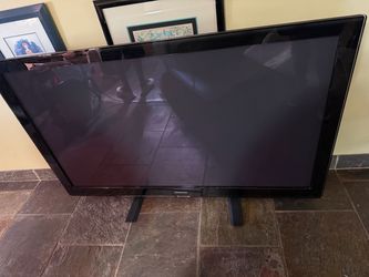 63 inch Samsung Television PN63b550T2F