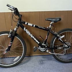 Mens Schwinn Bicycle 