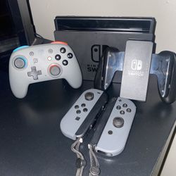 Nintendo Switch 32GB Bundle, Grey