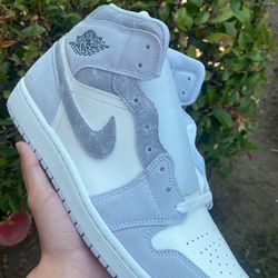 Jordan 1 Mid Grey Sail