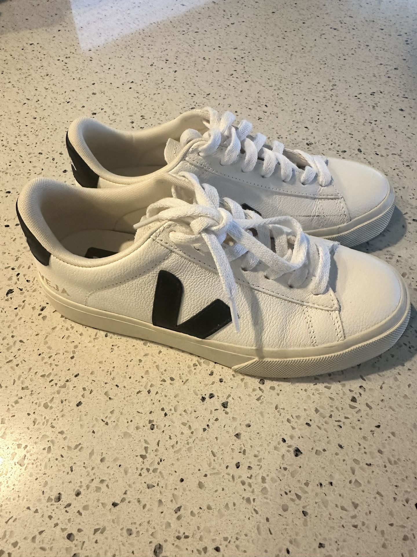 Womens Trainers Size 6