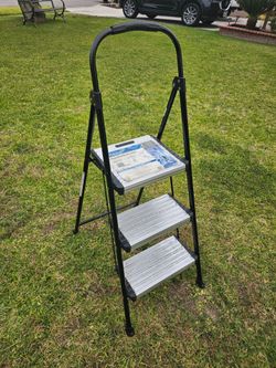 3 step foldable step ladder