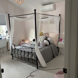 4 Poster Canopy Bed 