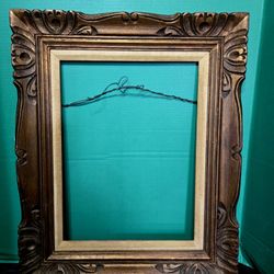Antique Carved Gilt Wood Picture Frame Featuring Intricate Ornate Carvings 11.5"×15.5"